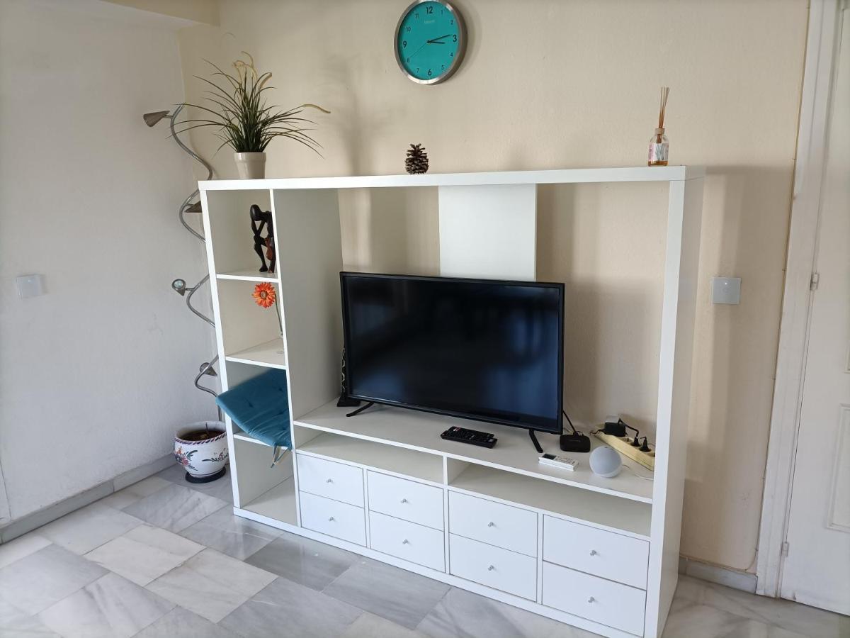 Suites Center Recinto Ferial 푸엔히롤라 외부 사진