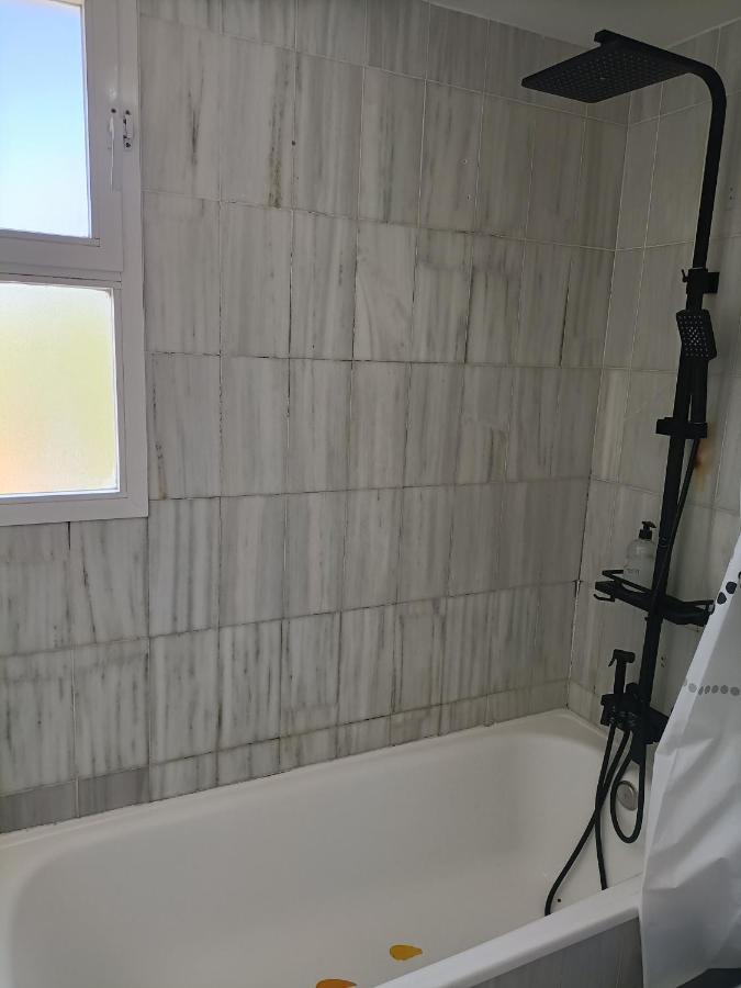 Suites Center Recinto Ferial 푸엔히롤라 외부 사진