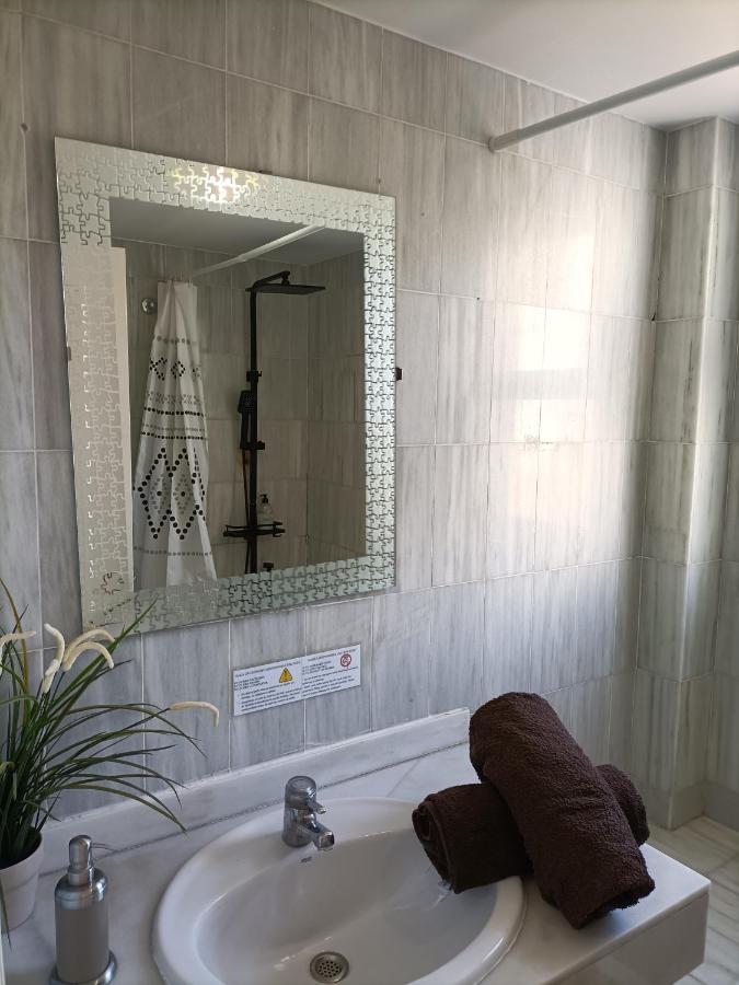 Suites Center Recinto Ferial 푸엔히롤라 외부 사진