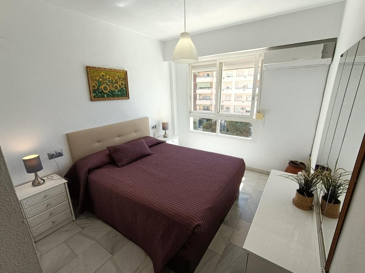 Suites Center Recinto Ferial 푸엔히롤라 외부 사진