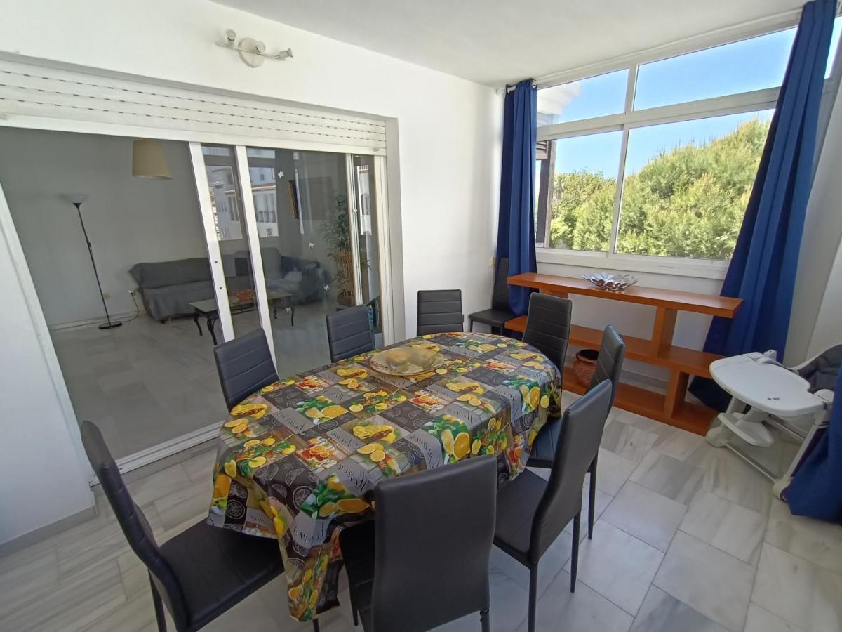 Suites Center Recinto Ferial 푸엔히롤라 외부 사진