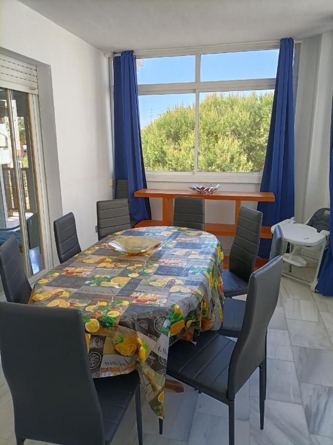 Suites Center Recinto Ferial 푸엔히롤라 외부 사진